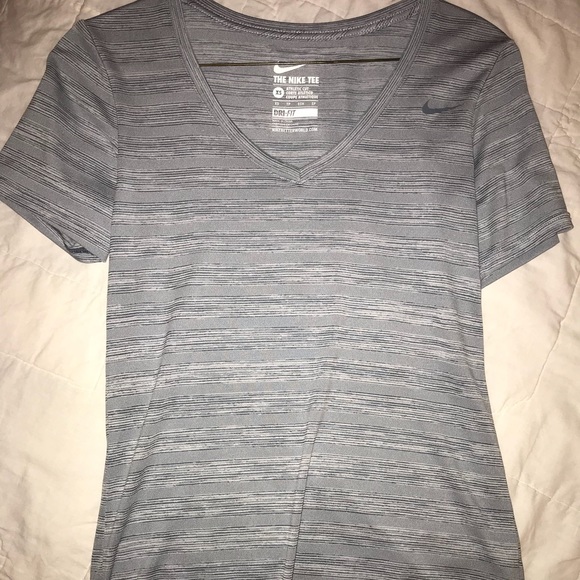 Nike athletic dri fit v neck shirt - Picture 1 of 3